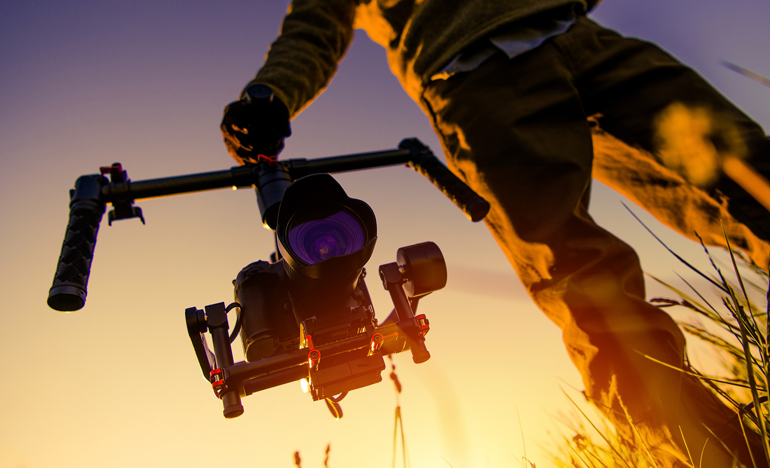 Animation__camera-gimbal-stabilization
